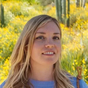 Unlocking the Hive Mind: Insights from Hilary Kearney and her book Heart of the Hive